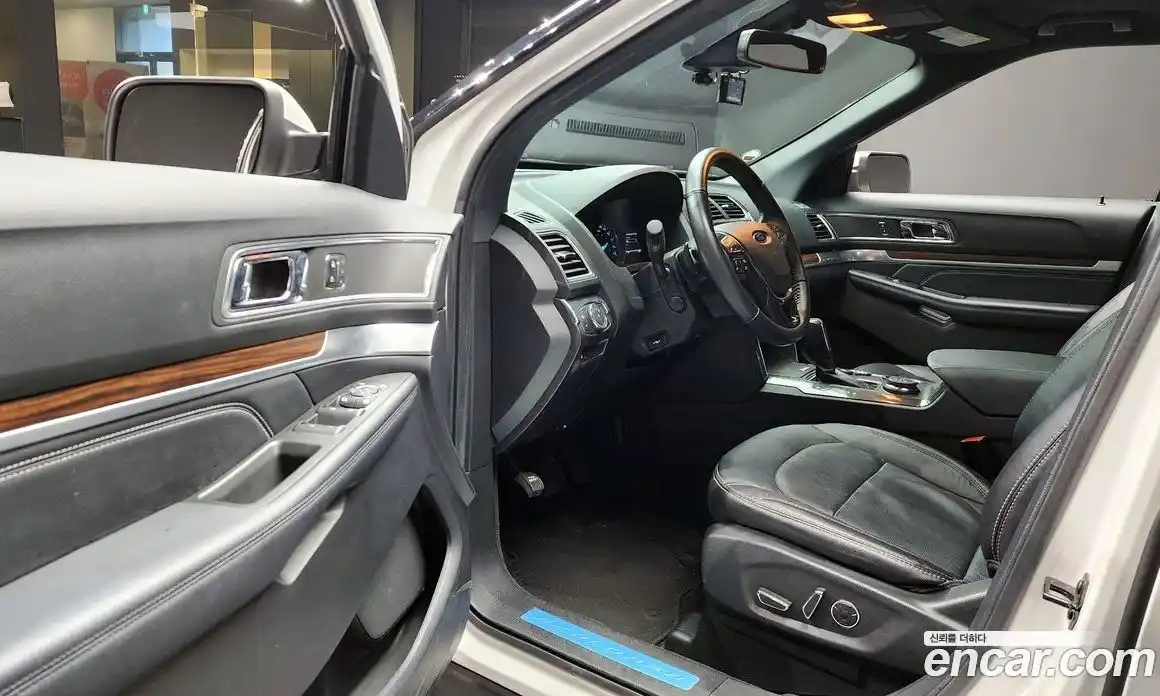 Ford Explorer 2017 2.3 автомат (гидро), фото 13