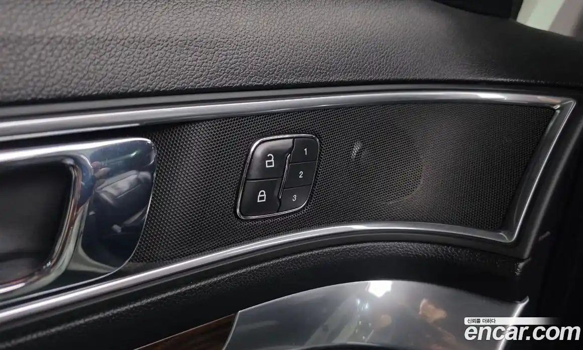 Ford Explorer 2019 2.3 автомат (гидро), фото 18