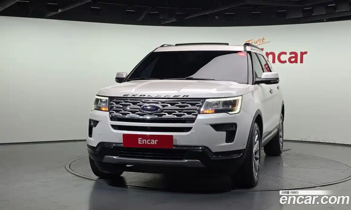 Ford Explorer 2019 2.3 автомат (гидро), фото 3