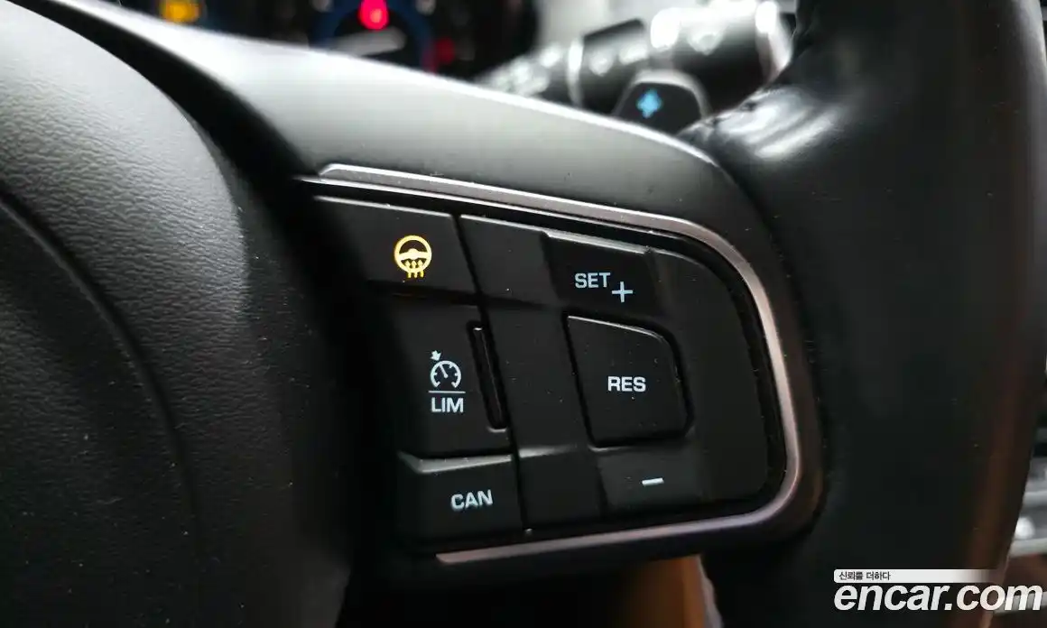 Jaguar XE 2017 2.0 гидро, фото 23