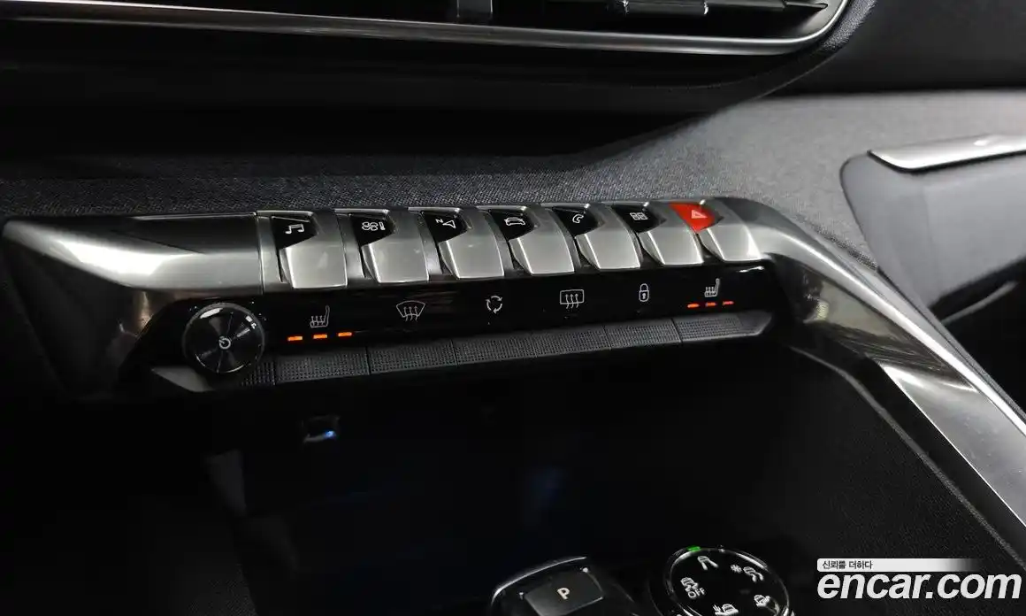 Peugeot 5008 2018 1.6 автомат (гидро), фото 18