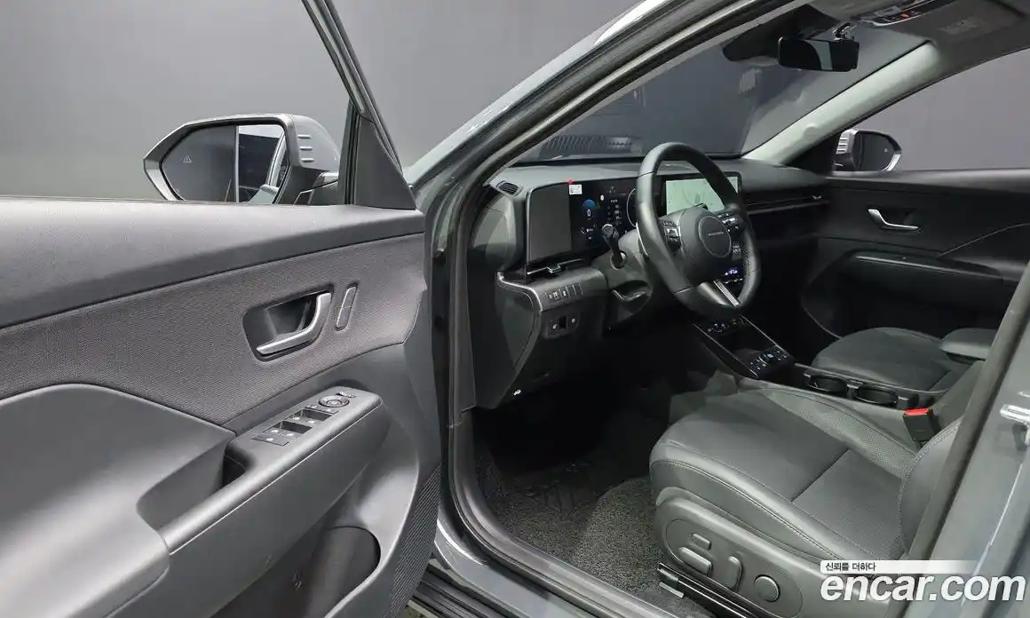 Hyundai Kona 2025 1.6 автомат (гидро), фото 13