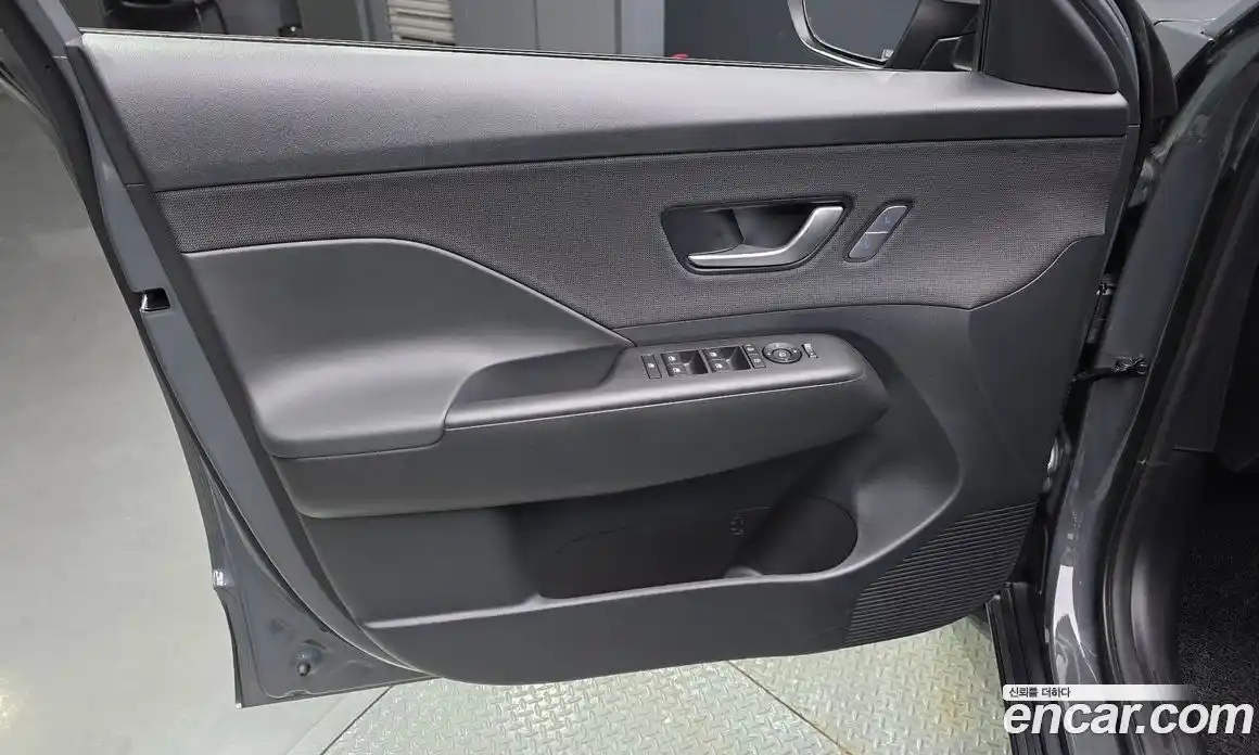 Hyundai Kona 2025 1.6 автомат (гидро), фото 14