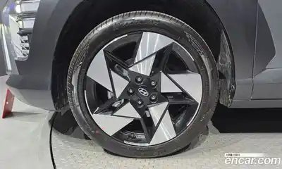 Hyundai Kona 2025 1.6 автомат (гидро), миниатюра 5