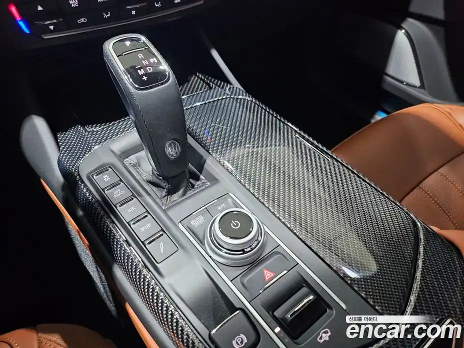 Maserati Levante 2023 3.0 гидро, фото 9