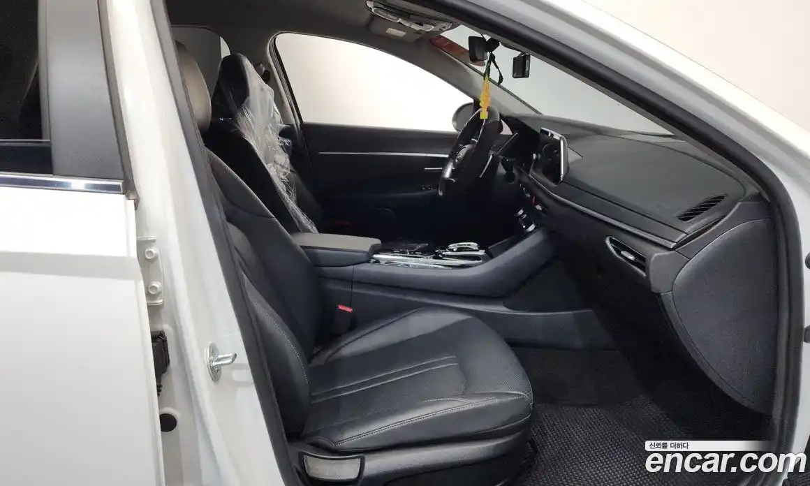 Hyundai Sonata 2019 2.0 автомат (гидро), фото 16