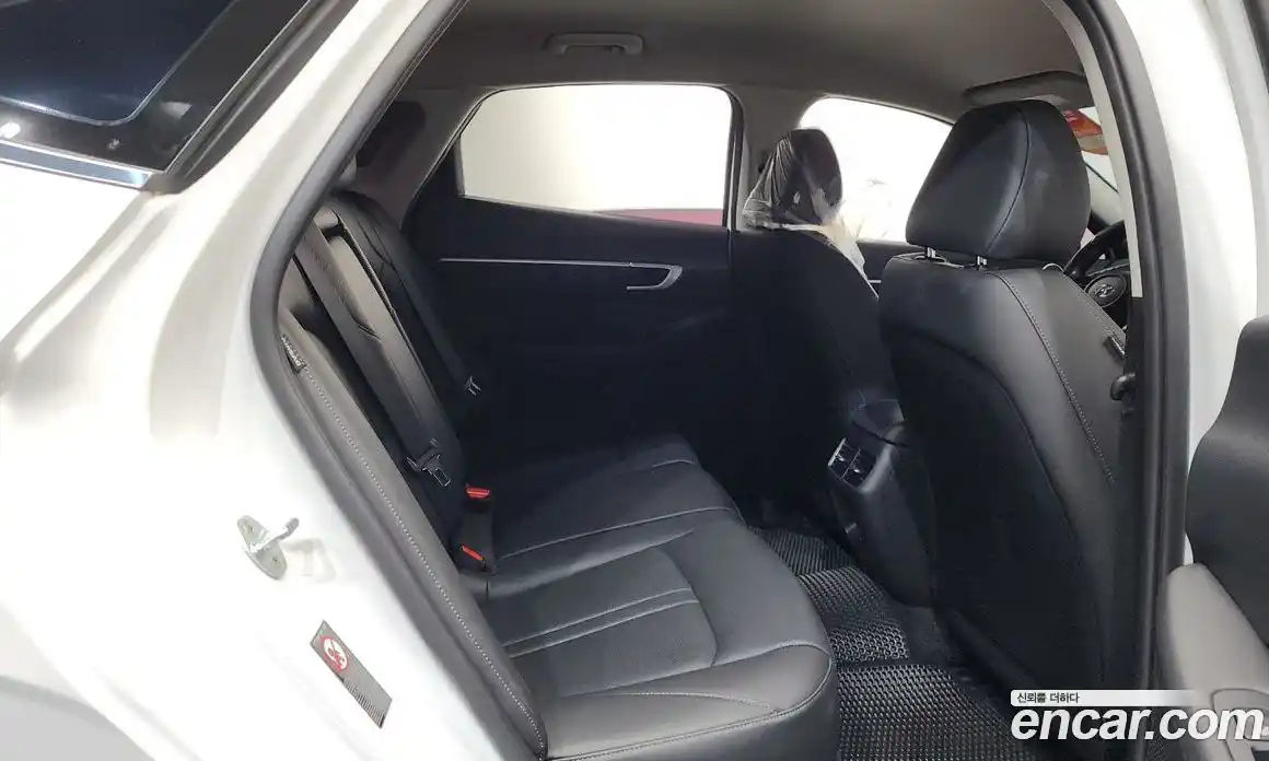 Hyundai Sonata 2019 2.0 автомат (гидро), фото 18