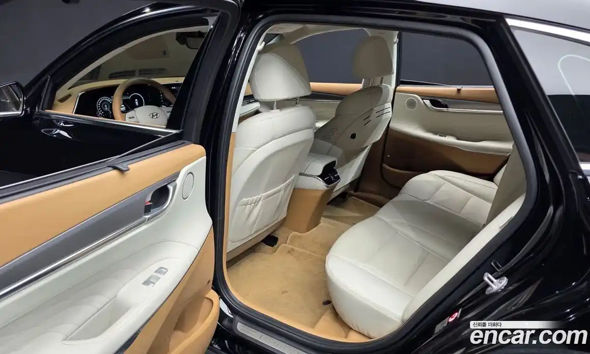 Hyundai Grandeur 2022 3.3 автомат (гидро), фото 16