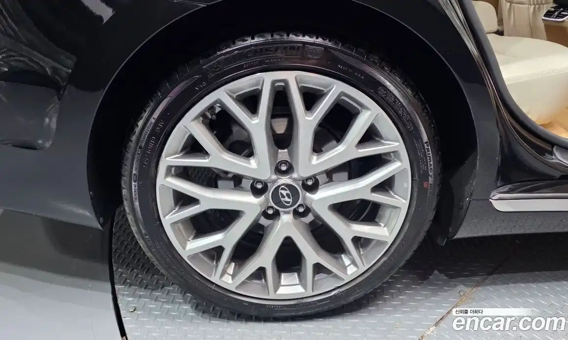 Hyundai Grandeur 2022 3.3 автомат (гидро), фото 5