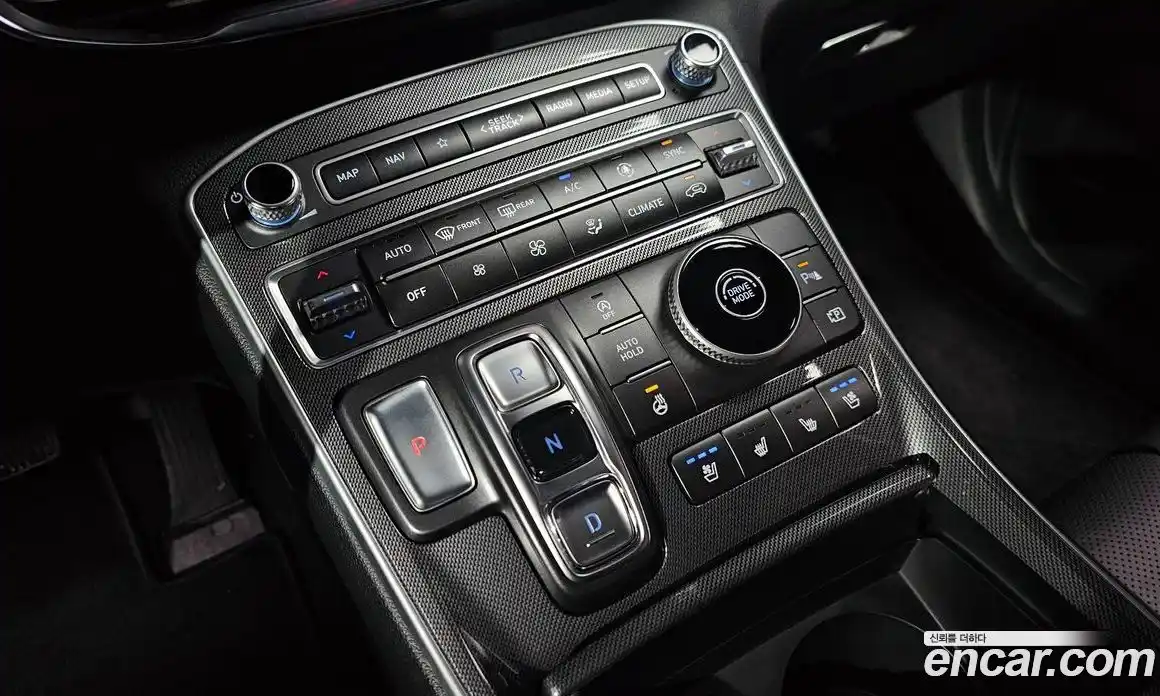 Hyundai Santa Fe 2022 2.2 автомат (гидро), фото 12