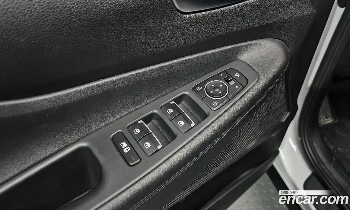 Hyundai Santa Fe 2022 2.2 автомат (гидро), фото 27