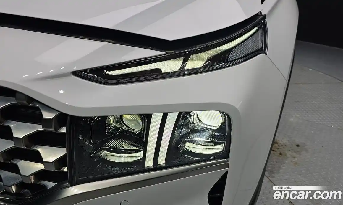 Hyundai Santa Fe 2022 2.2 автомат (гидро), фото 8