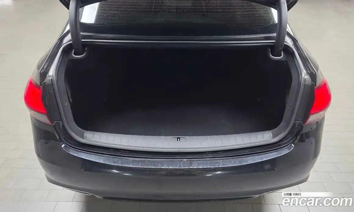 Hyundai Aslan 2014 3.3 автомат (гидро), фото 22