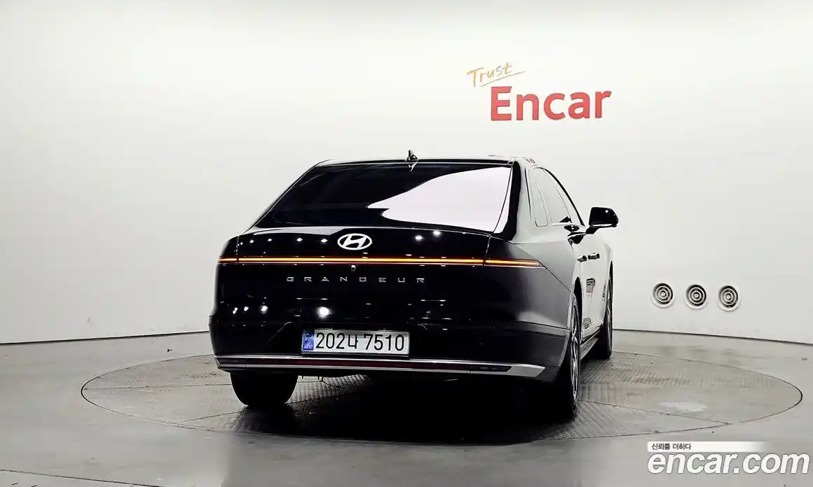 Hyundai Grandeur 2022 2.5 автомат (гидро), фото 4