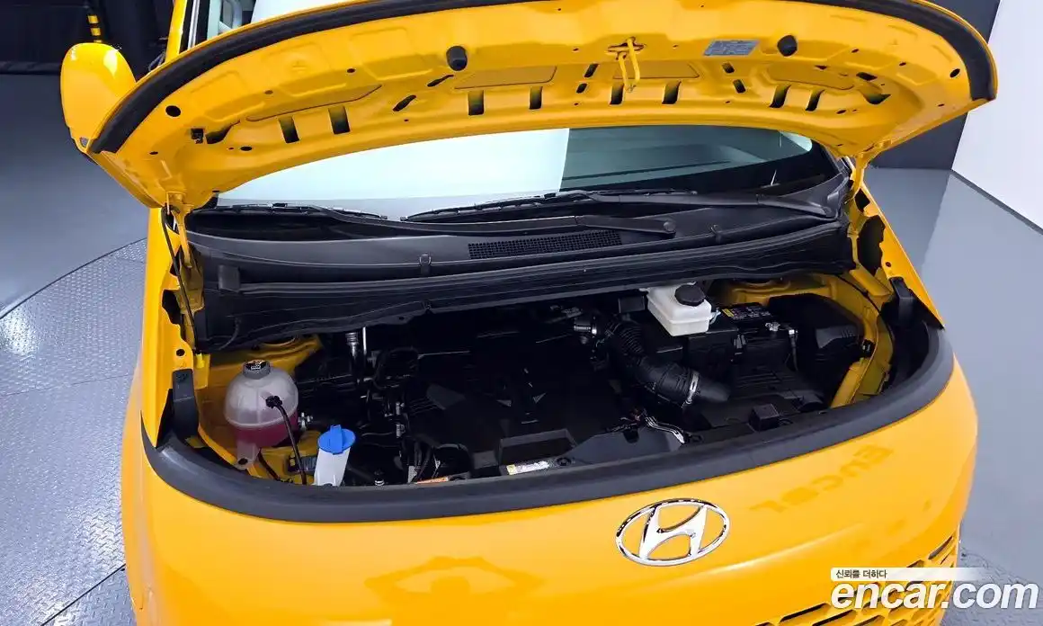 Hyundai Staria 2021 3.5 автомат (гидро), фото 6