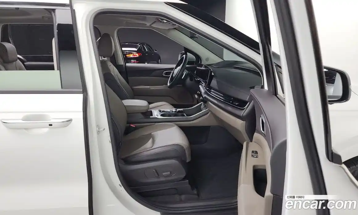 Kia Carnival 2024 2.2 автомат (гидро), фото 16