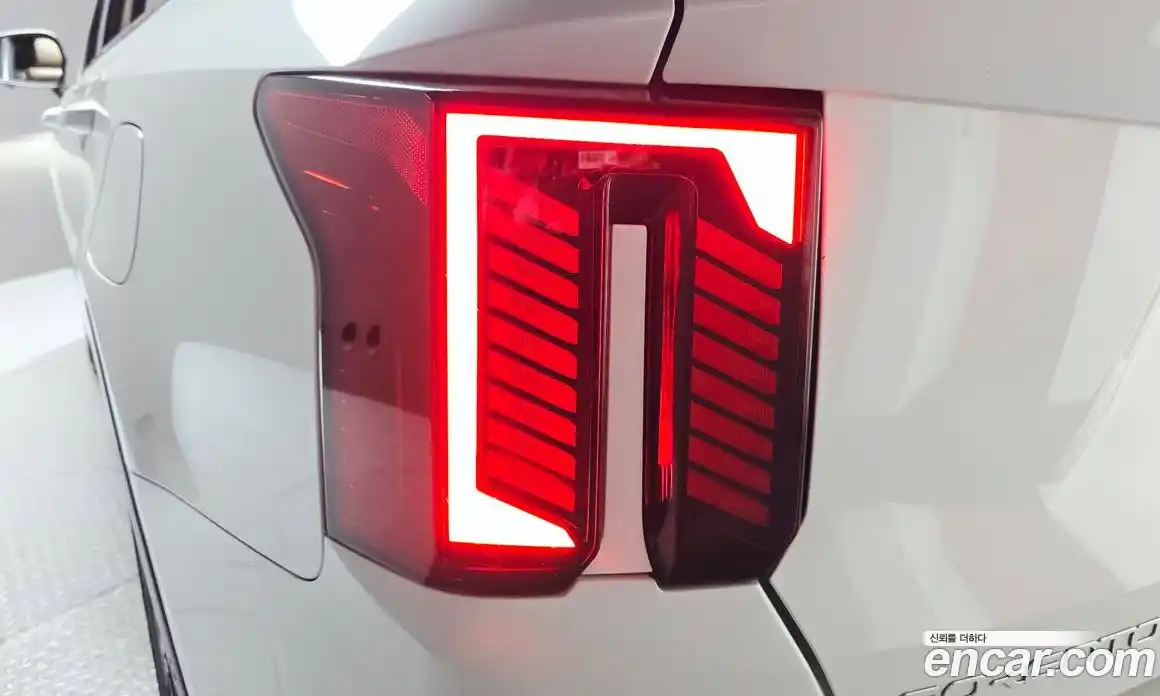 Kia Sorento 2024 1.6 автомат (гидро), фото 9