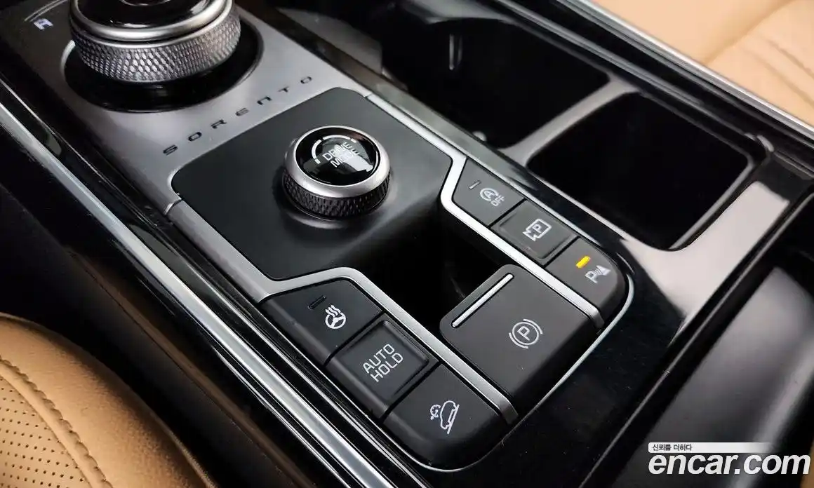 Kia Sorento 2023 2.2 автомат (гидро), фото 36