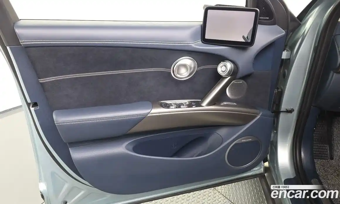 Genesis GV60 2022 0.1 автомат (гидро), фото 14