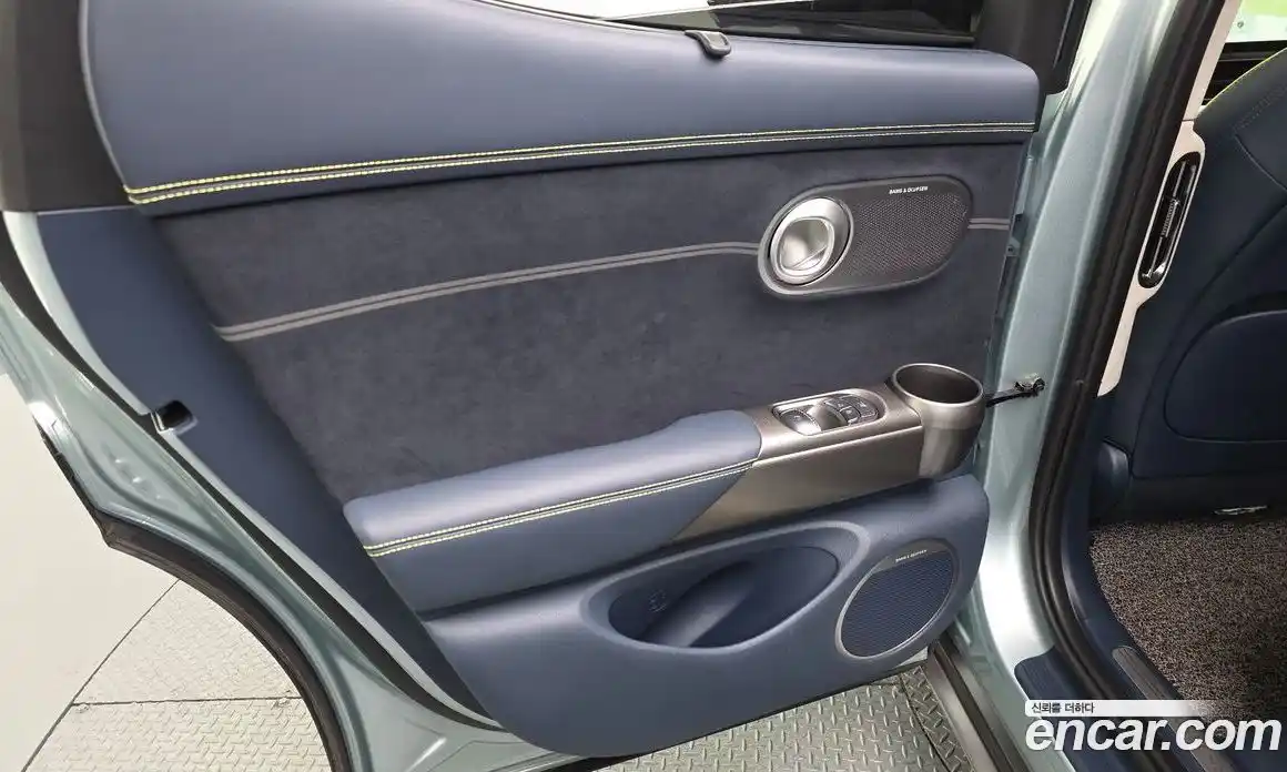 Genesis GV60 2022 0.1 автомат (гидро), фото 15