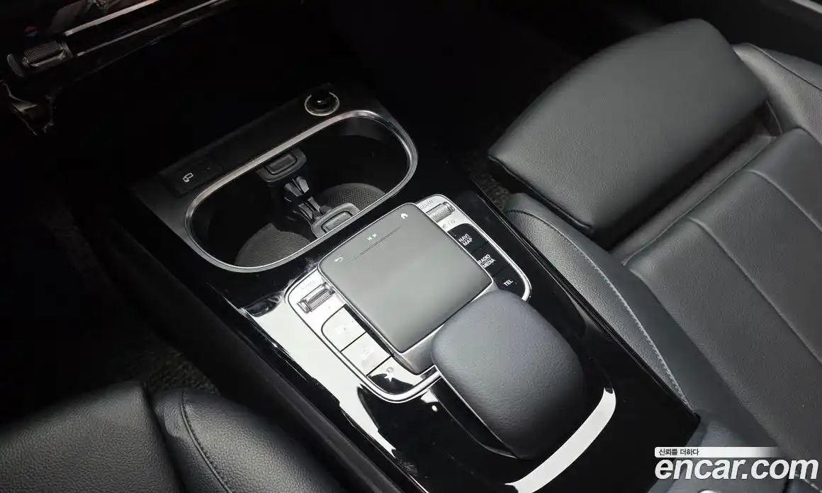 Mercedes-Benz A-Class 2020 2.0 гидро, фото 16