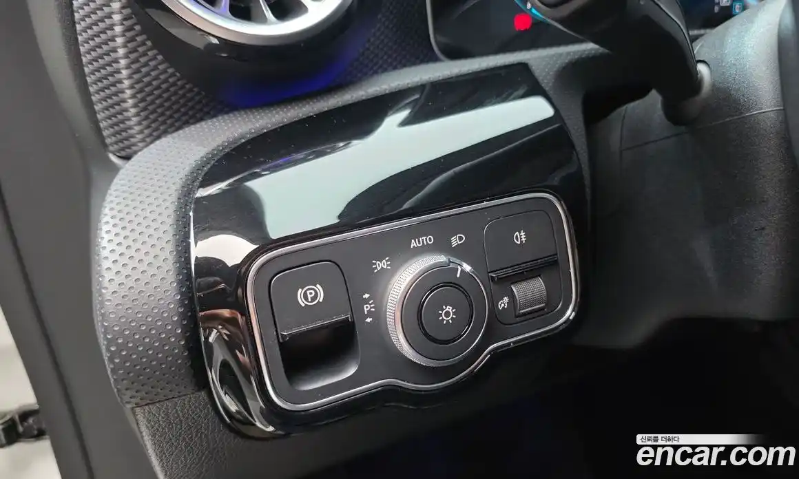 Mercedes-Benz A-Class 2020 2.0 гидро, фото 18