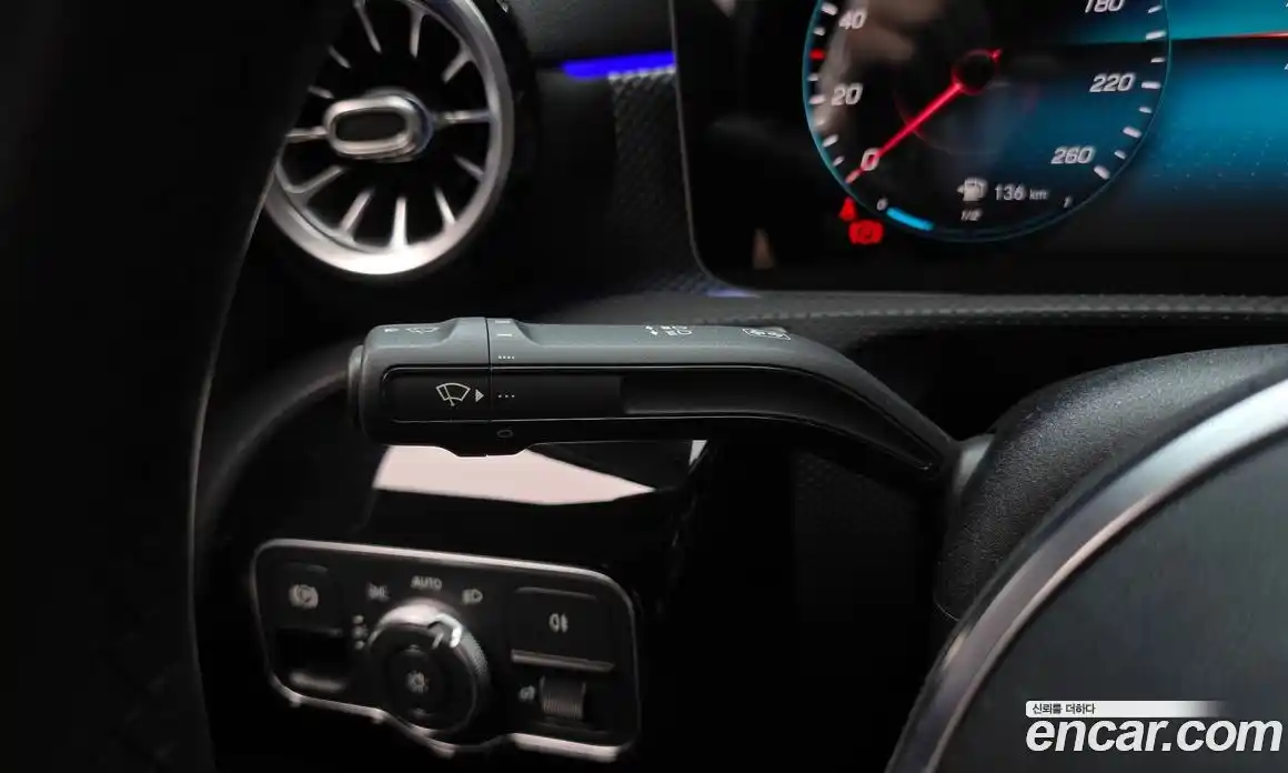 Mercedes-Benz A-Class 2020 2.0 гидро, фото 19