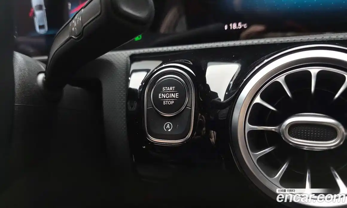 Mercedes-Benz A-Class 2020 2.0 гидро, фото 20