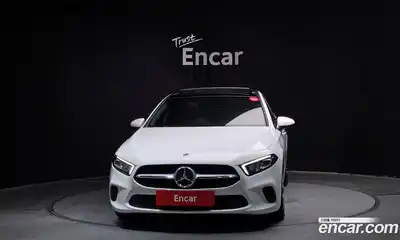 Mercedes-Benz A-Class 2020 2.0 гидро, миниатюра 3