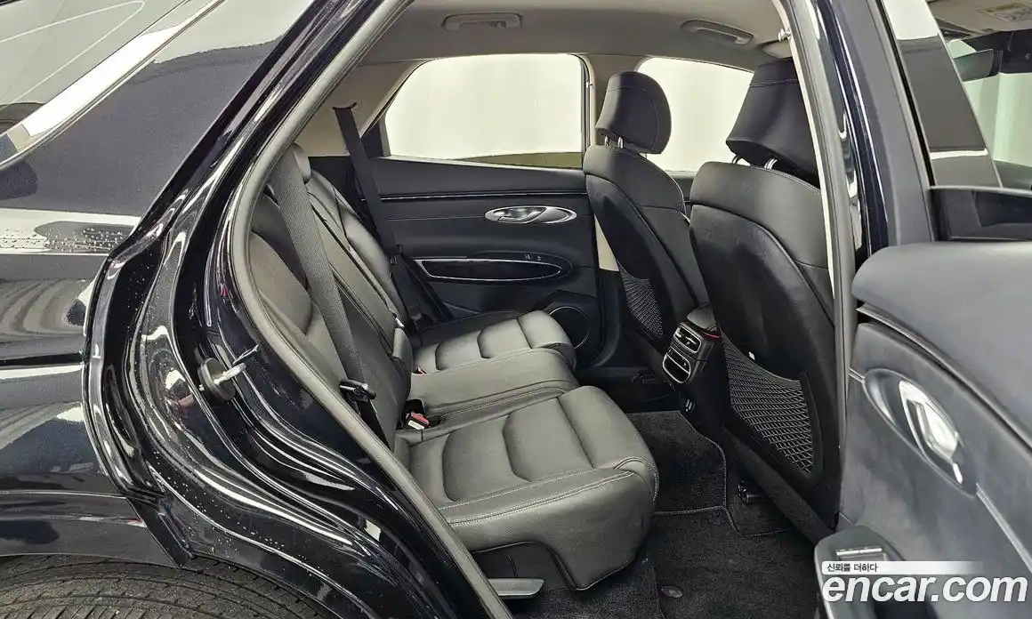 Genesis GV70 2021 2.2 автомат (гидро), фото 18