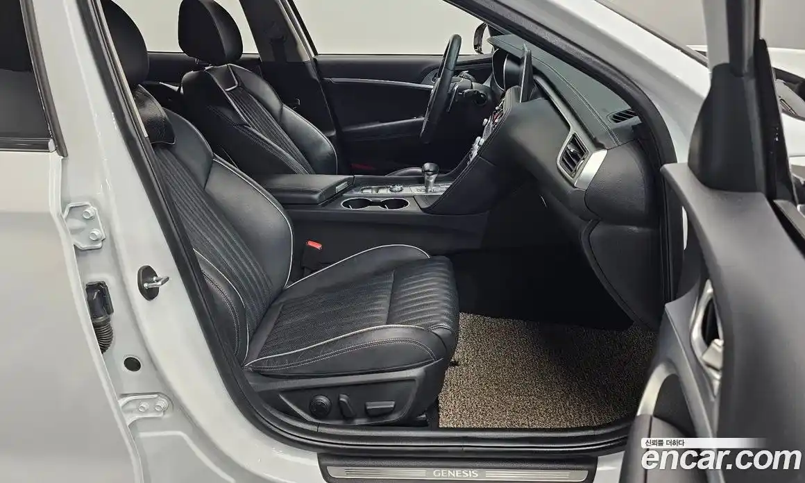 Genesis G70 2019 2.0 автомат (гидро), фото 16