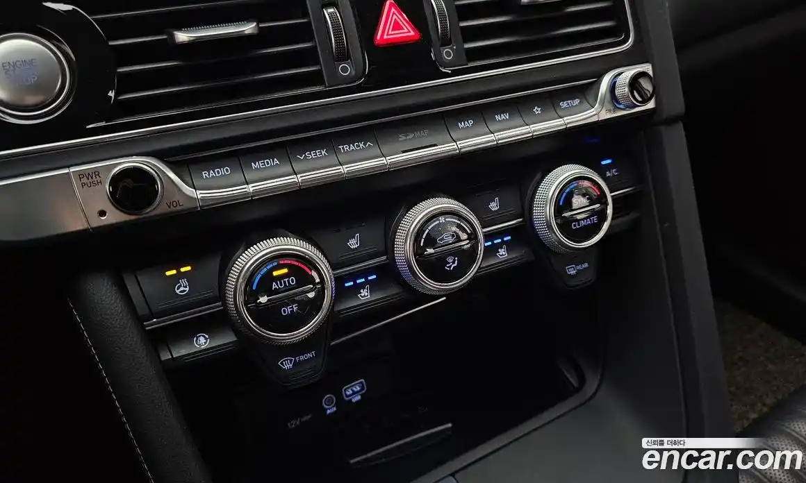 Genesis G70 2019 2.0 автомат (гидро), фото 24