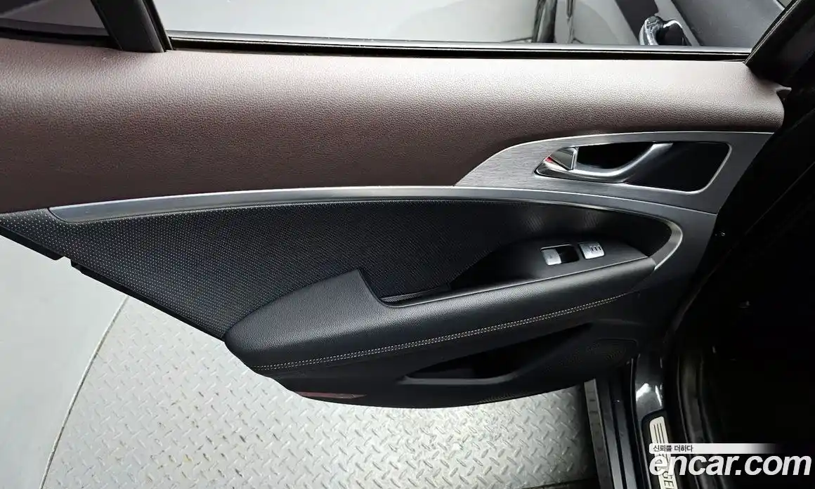 Genesis G70 2018 2.0 автомат (гидро), фото 15