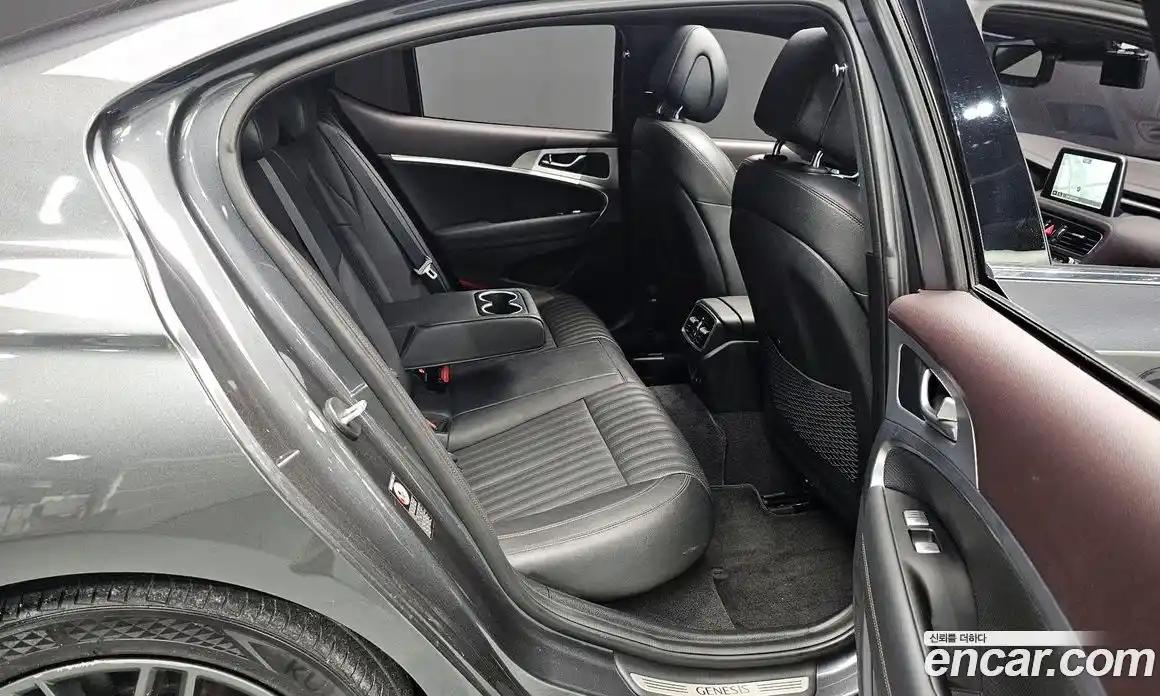 Genesis G70 2018 2.0 автомат (гидро), фото 17