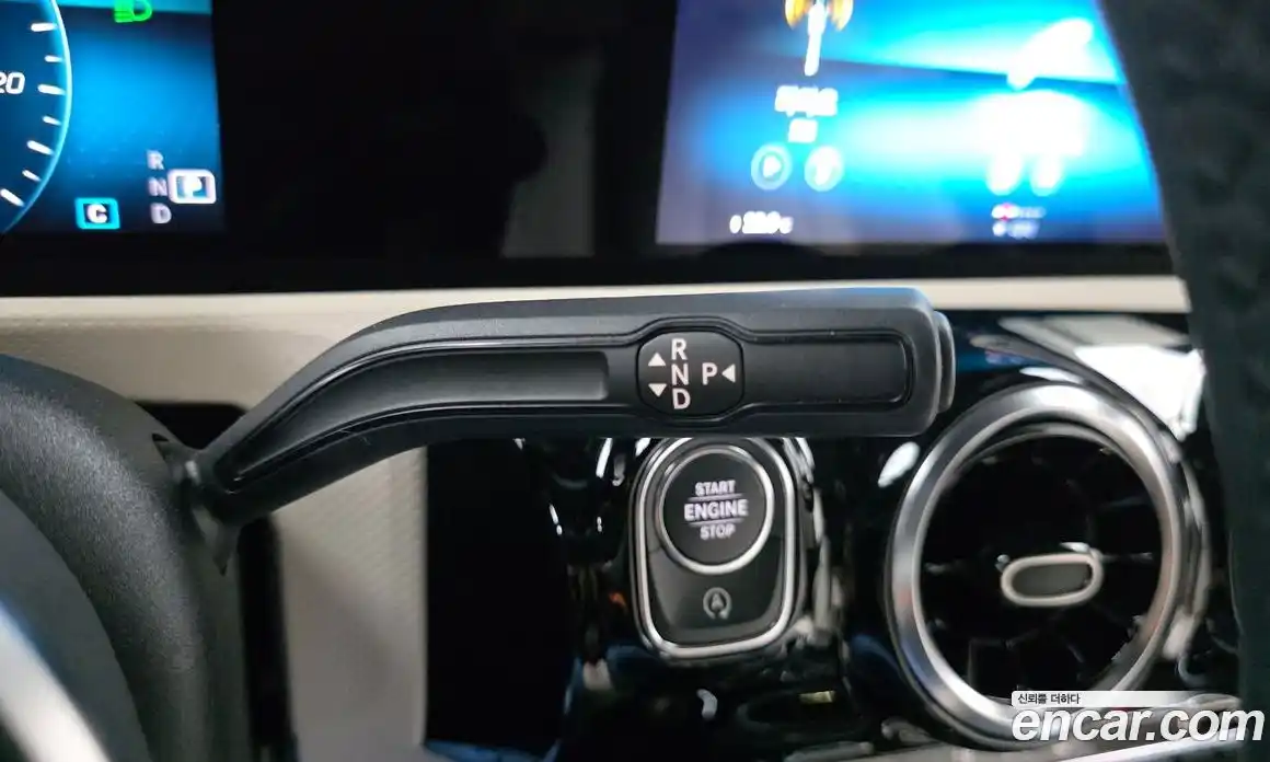 Mercedes-Benz A-Class 2021 2.0 гидро, фото 12