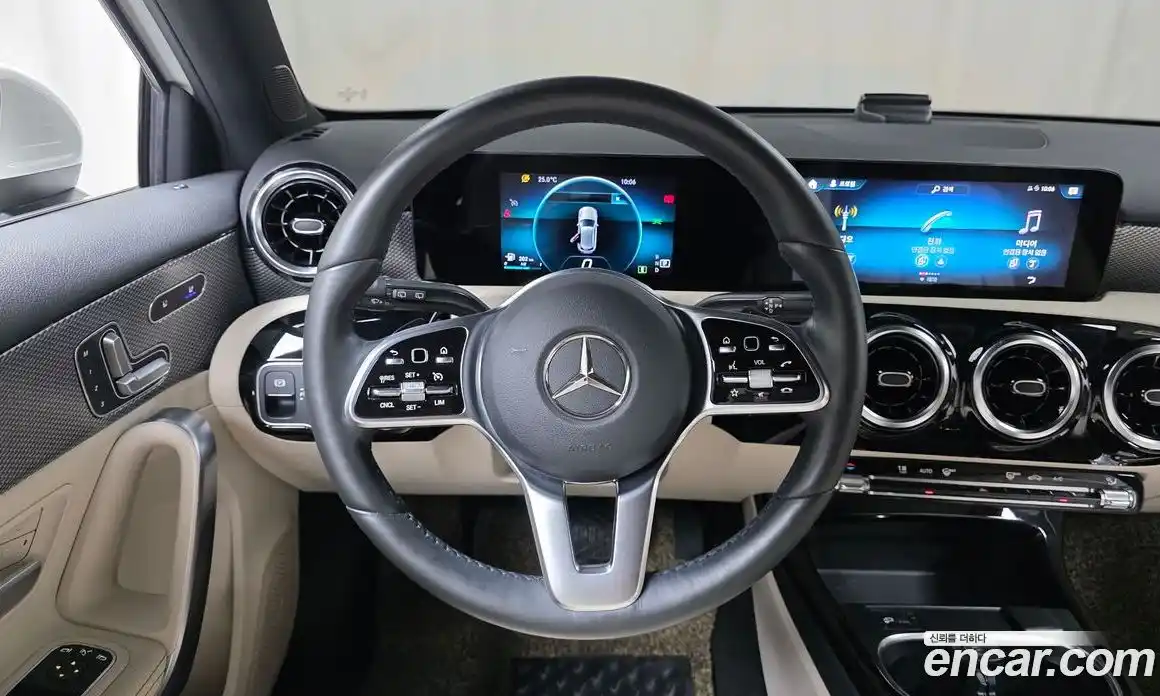 Mercedes-Benz A-Class 2021 2.0 гидро, фото 20