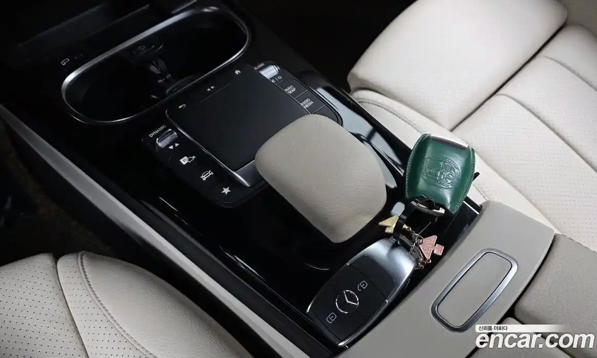 Mercedes-Benz A-Class 2021 2.0 гидро, фото 23