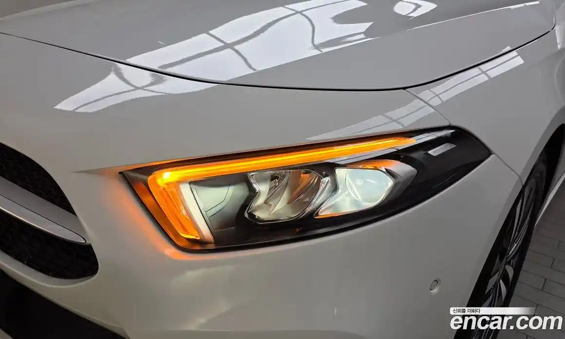 Mercedes-Benz A-Class 2021 2.0 гидро, фото 8