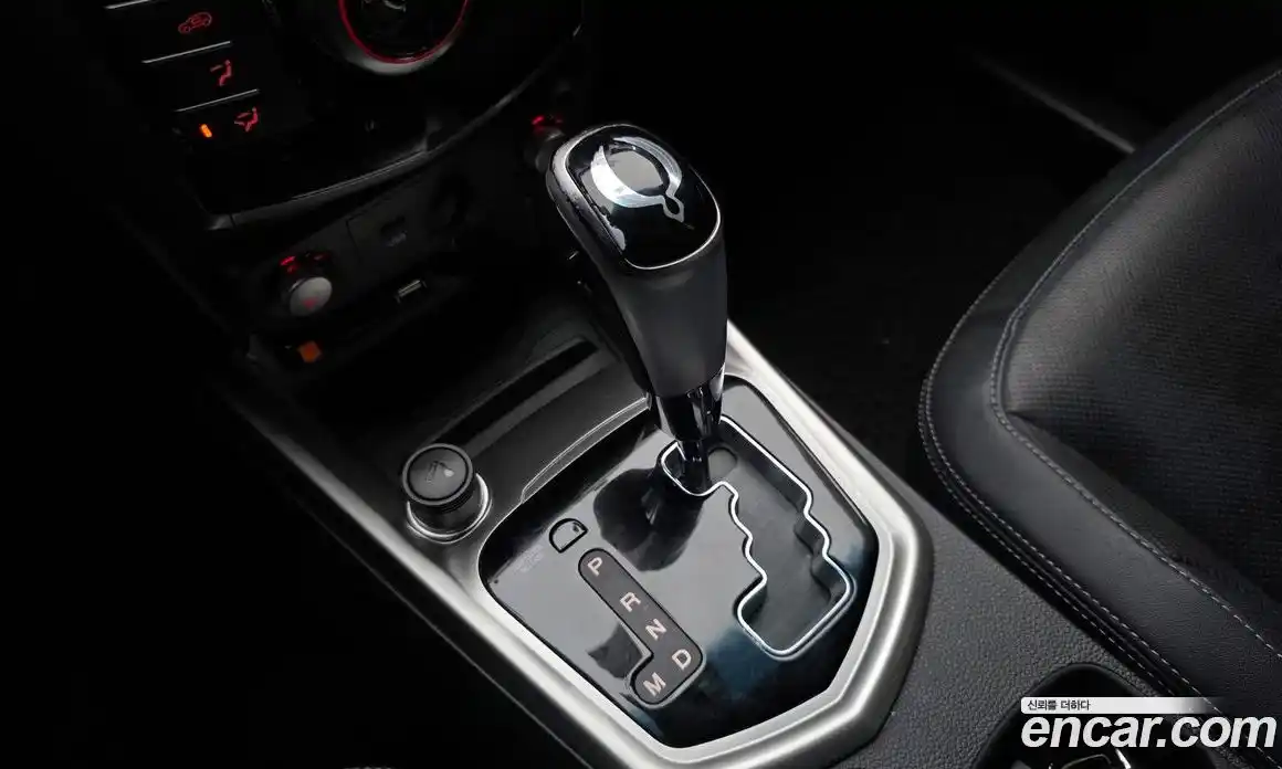 SsangYong TIBOLI 2015 1.6 автомат (гидро), фото 12
