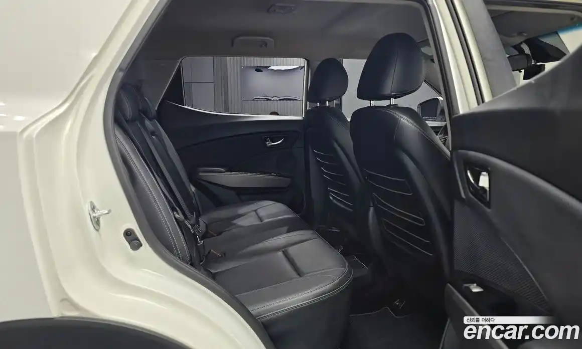 SsangYong TIBOLI 2017 1.6 автомат (гидро), фото 12
