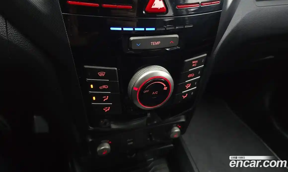 SsangYong TIBOLI 2017 1.6 автомат (гидро), фото 18