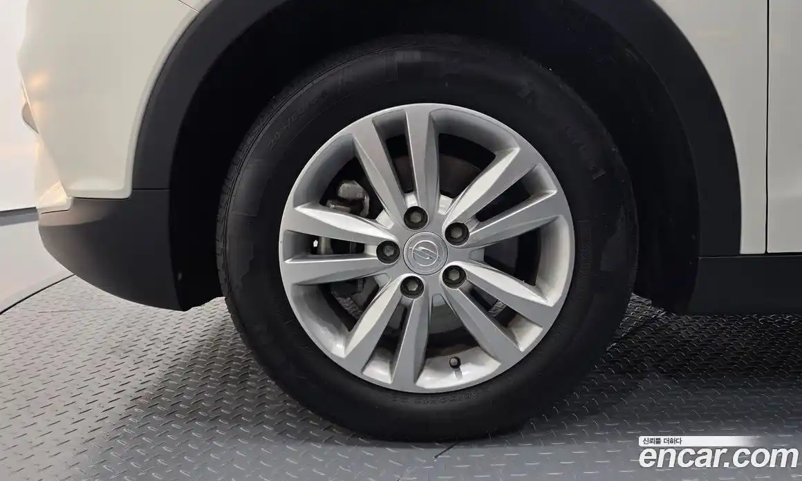 SsangYong TIBOLI 2017 1.6 автомат (гидро), фото 5