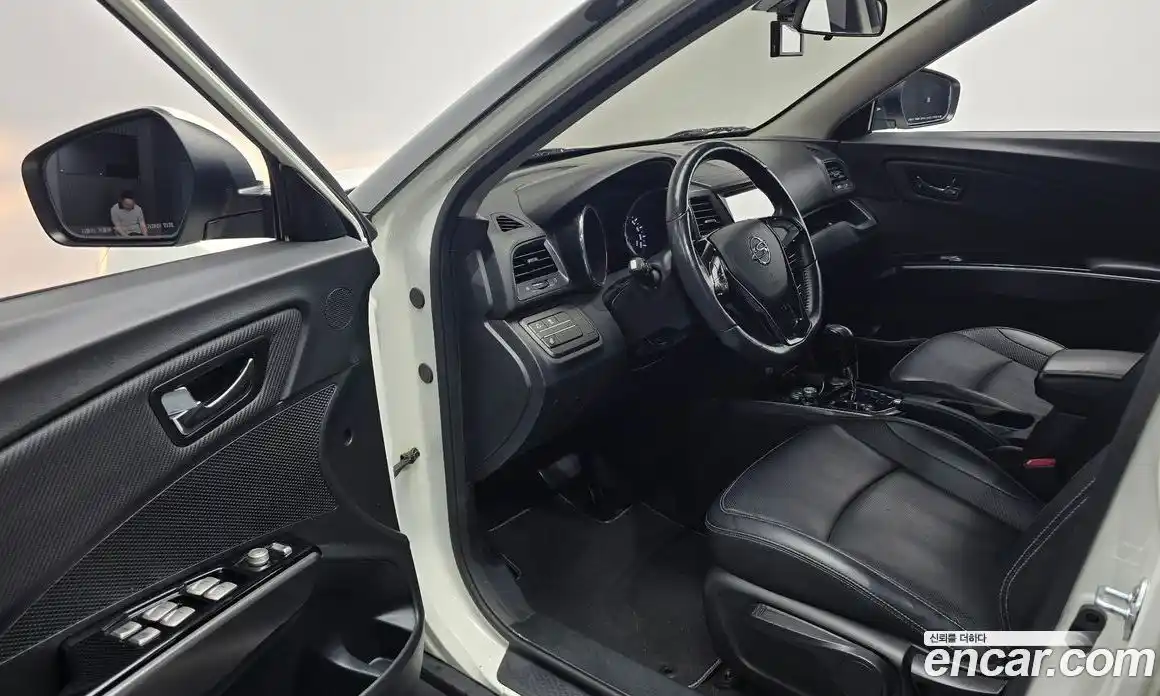 SsangYong TIBOLI 2017 1.6 автомат (гидро), фото 10