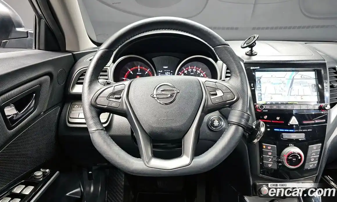 SsangYong TIBOLI 2019 1.6 автомат (гидро), фото 12