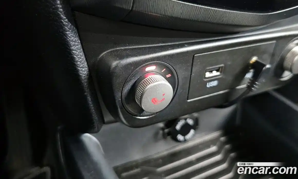 SsangYong TIBOLI 2019 1.6 автомат (гидро), фото 15