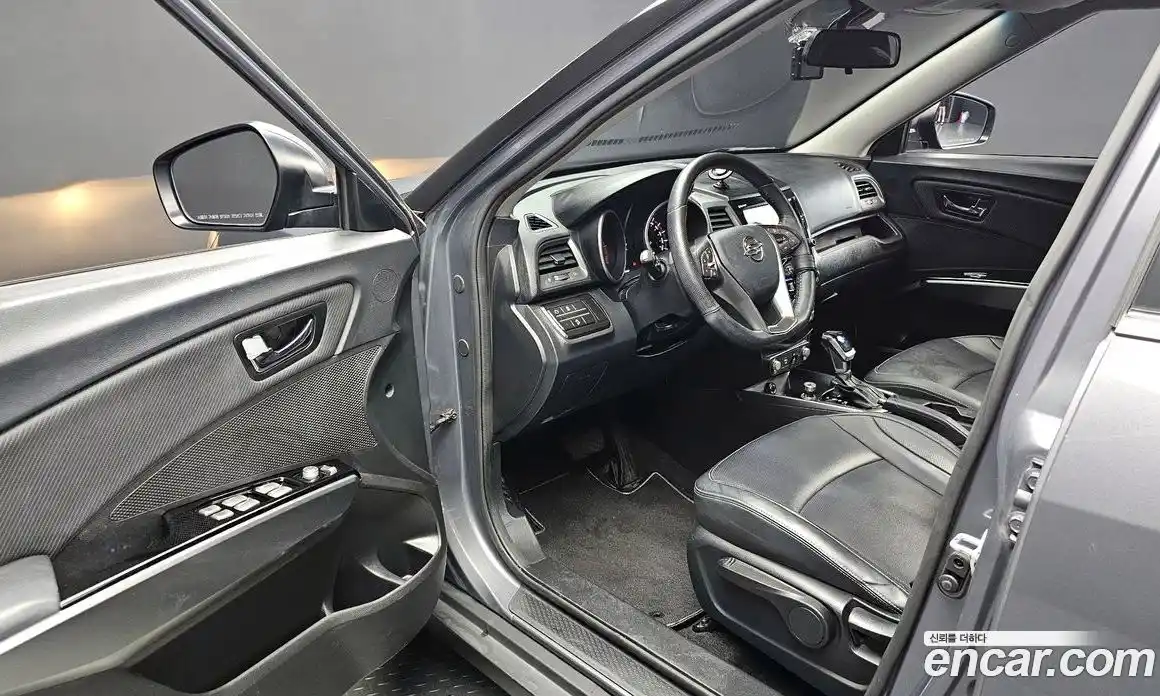 SsangYong TIBOLI 2019 1.6 автомат (гидро), фото 10