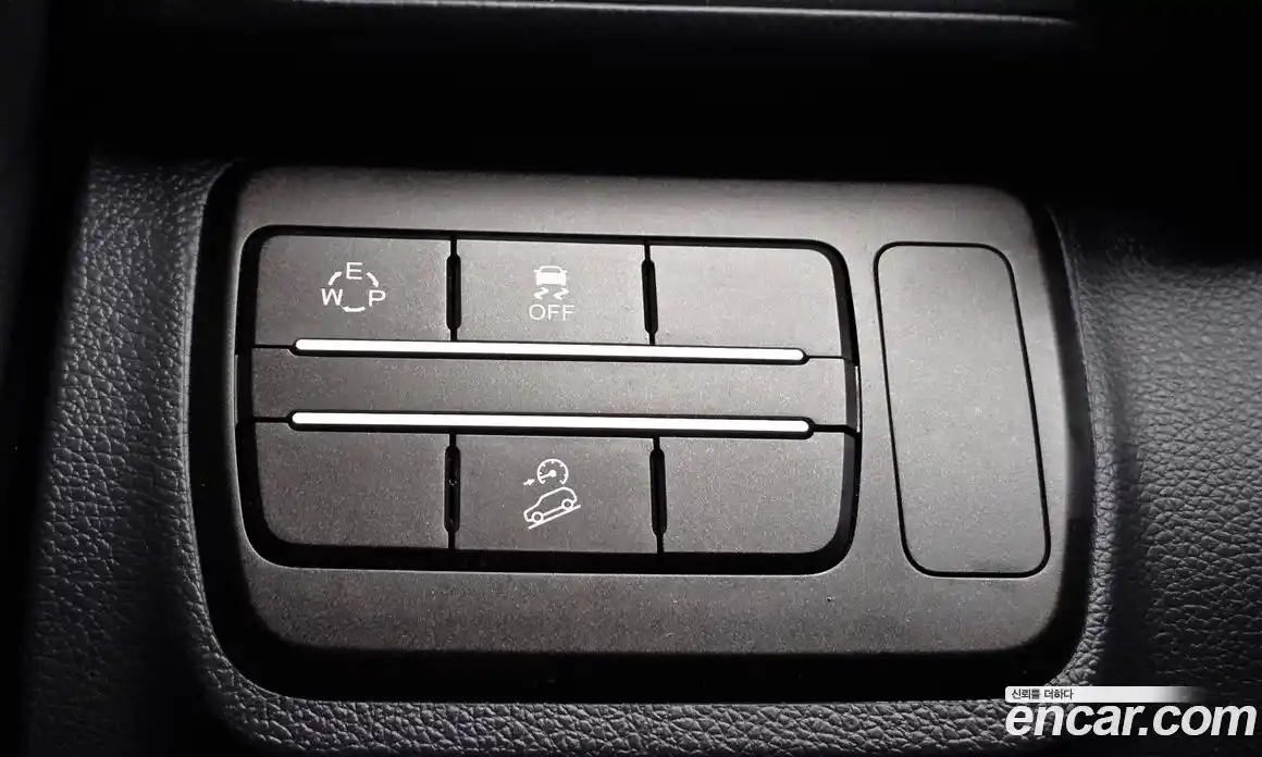 SsangYong TIBOLI 2018 1.6 автомат (гидро), фото 28