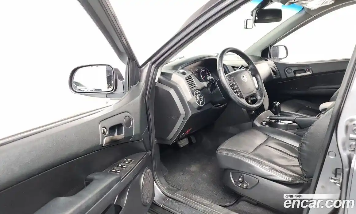 SsangYong Korando 2012 2.0 автомат (гидро), фото 10