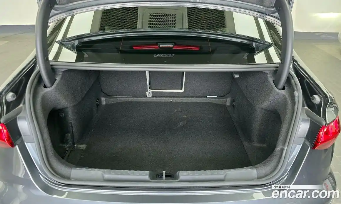 Audi A3 2023 2.0 автомат (гидро), фото 26