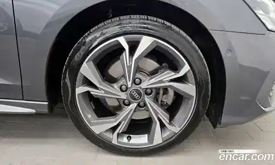 Audi A3 2023 2.0 автомат (гидро), миниатюра 7